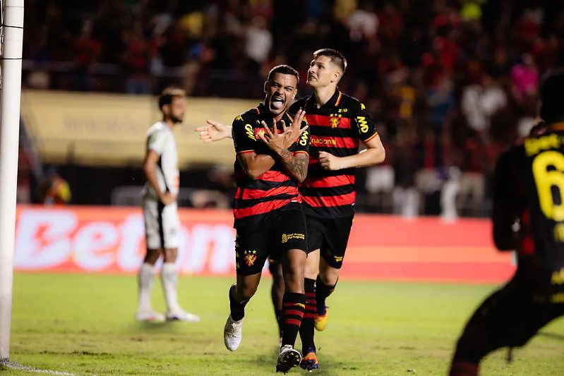 Sport empata em casa e frusta a torcida na Ilha do Retiro