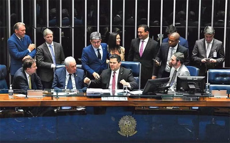 Alcolumbre comandou votações contra o Planalto