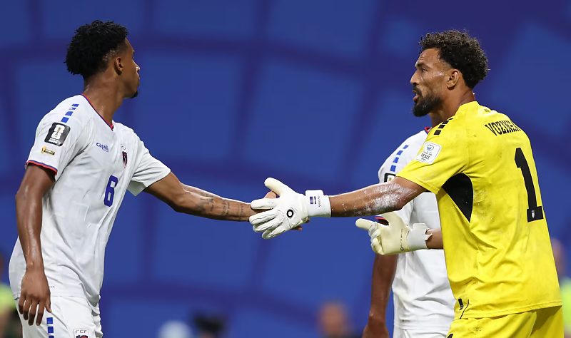 Goleiro cabo-verdiano segurou uma Espanha pouca efetiva no ataque