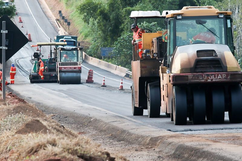Obras na BR-163