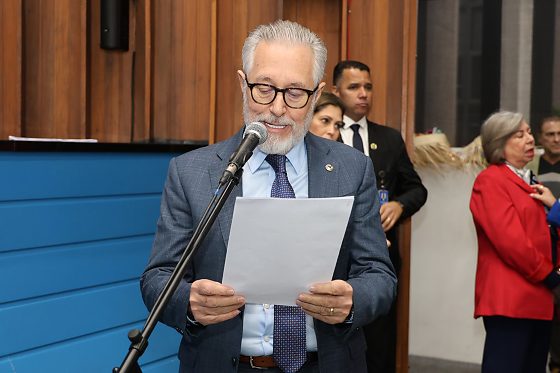 Ant&ocirc;nio Vaz