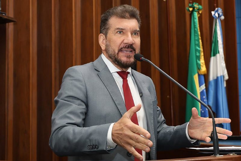 Deputado Pedro Kemp criticou nova PEC apresentada no Senado.