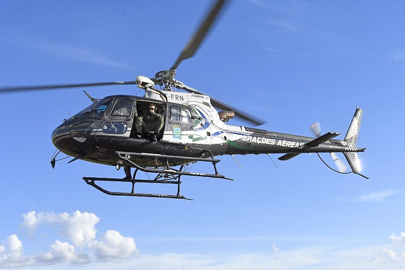Governo de MS contrata empresa para curso de piloto de helicóptero