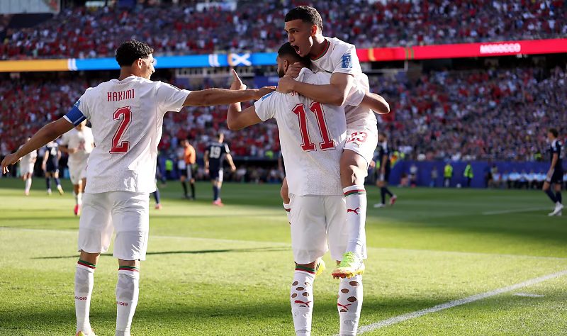 Marrocos vence Escócia e lidera o Grupo C