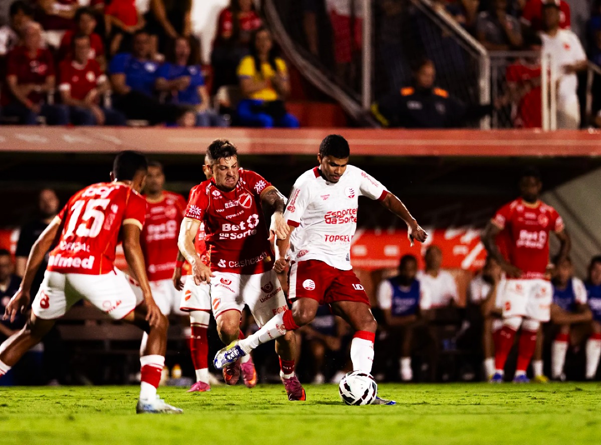 Vila Nova 4 x 3 N&aacute;utico - Campeonato Brasileiro da S&eacute;rie B 2026