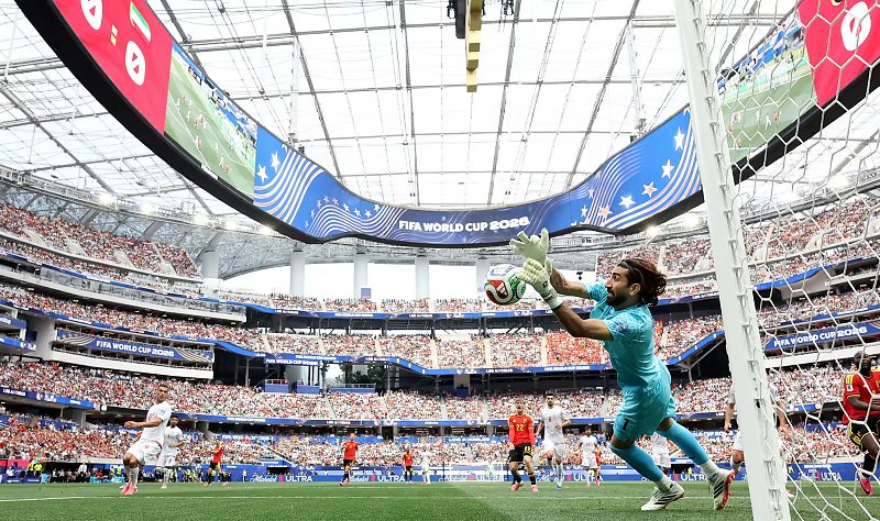 Courtois e Beiranvand brilham no empate entre Belgica x Irã