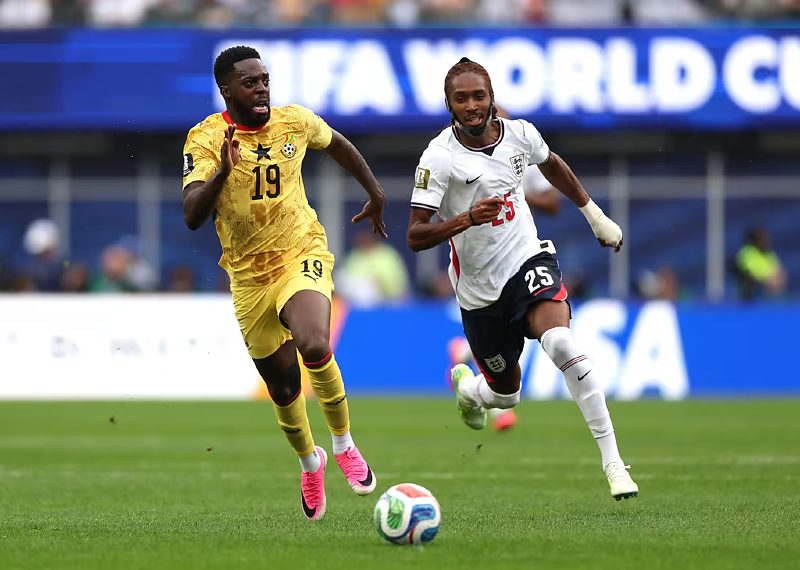 Inglaterra e Gana termina sem gols em partida de poucas chances