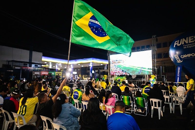 A decisão foi tomada após recomendação da Defesa Civil, que emitiu alerta para possibilidade de chuvas intensas e ventos fortes na Capital