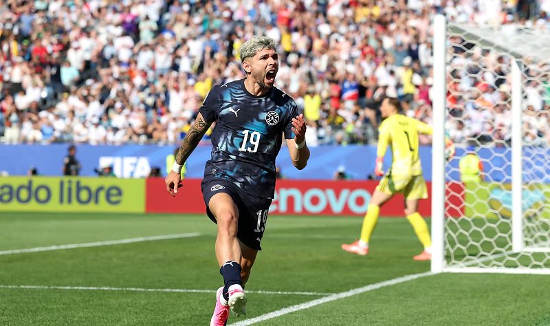 O Paraguai de Júlio Enciso avança para as oitavas de final da Copa do Mundo