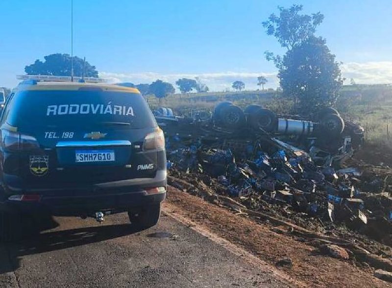 Acidente entre Água Clara e Inocência deixou outras três pessoas feridas e provocou interdição parcial da rodovia.