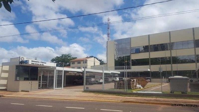 Decisão atinge empresários, ex-gestores e construtora investigados por suspeita de esquema em obras de tapa-buracos