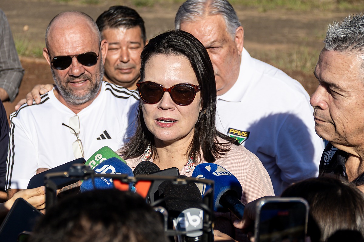 Reitora da UFMS, Camila &Iacute;tavo