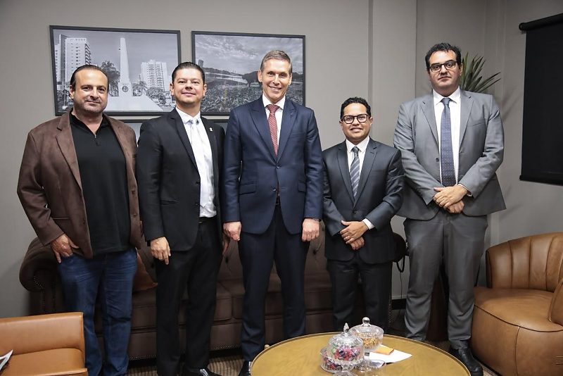 Fernando Capez, realizou uma visita institucional à Câmara Municipal de Campo Grande.