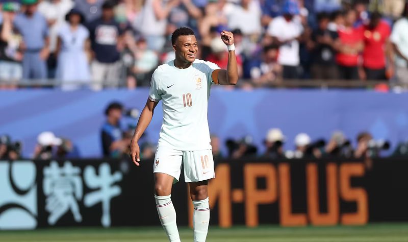 Mbappé decide novamente e leva a França as semifinais da Copa