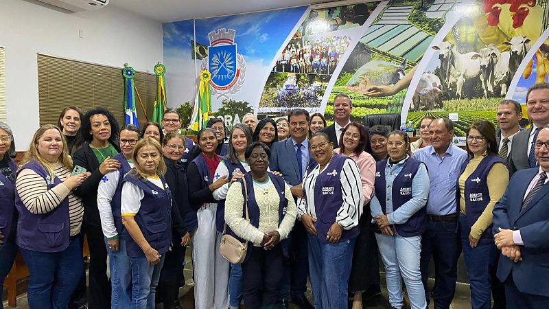 Senador Nelsinho Trad recebeu Titulo de Cidadão do município nesta segunda-feira (13).