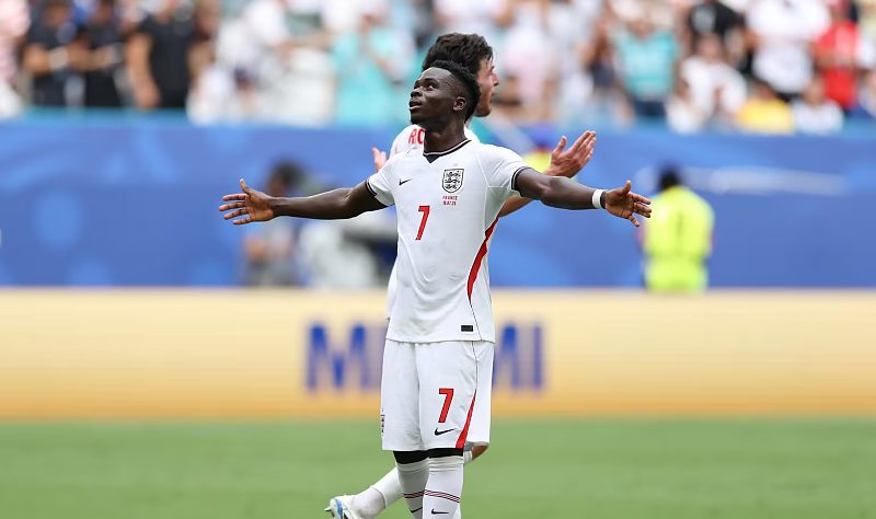 Inglaterra vence a França em partida de 10 gols e quebra jejum de 60 anos fora do pódio do Mundial