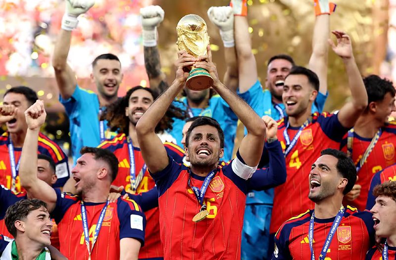 Espanha conquista o bi-campeonato mundial após vencer a Argentina na prorrogação