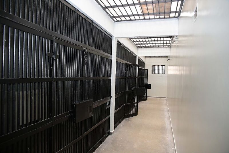Estado terá 180 dias para reorganizar a estrutura e transferir a guarda de presos à Polícia Penal
