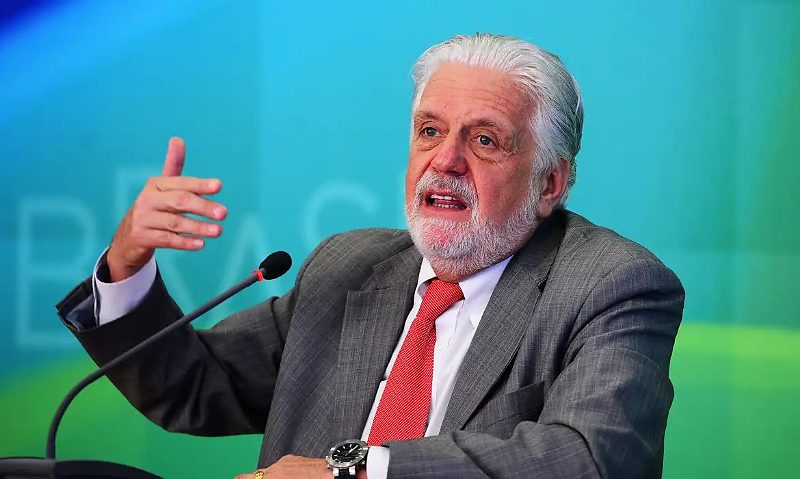 Brasília - O ministro da Casa Civil, Jaques Wagner, durante coletiva após reunião de coordenação política com a presidente Dilma Rousseff, no Palácio do Planalto