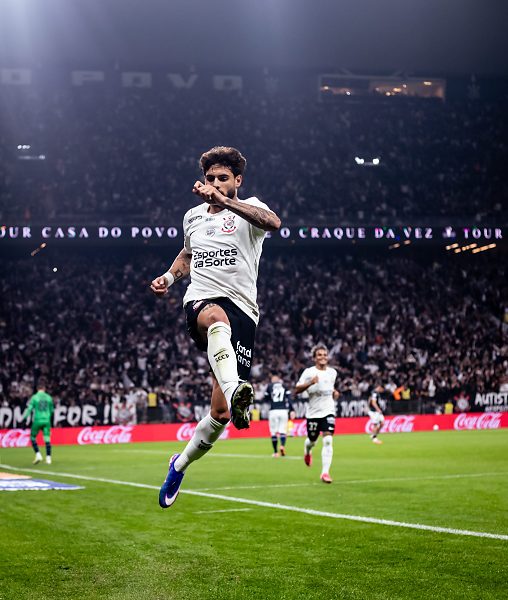 Yuri Alberto marca duas vezes e leva o Corinthians para a parte de cima da tabela