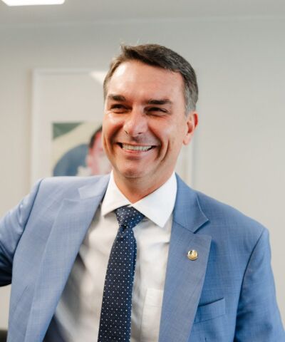 https://cdn.capitalnews.com.br/storage/webdisco/2026/07/31/capa/default/T1515P1/5c99c7f46c1ab8736922913c10cfcbf1-capitalnews-com-br.jpg