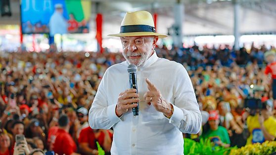 PT confirma candidatura de Lula &agrave; reelei&ccedil;&atilde;o com Geraldo Alckmin como vice