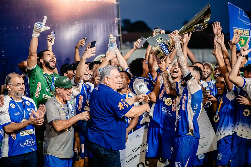 Aquidauanense conquistou o título da Série B e recebeu prêmio de R$ 30 mil e o acesso para elite Estadual