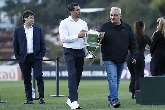 Presidente da CBF, Samir Xaub, e o ex-jogador Branco