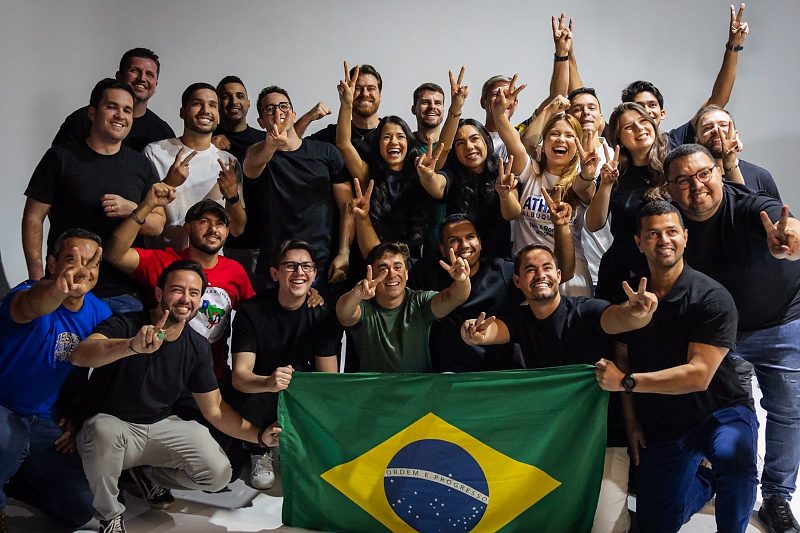 Candidata a deputada federal por Mato Grosso do Sul participa de agenda em Belo Horizonte com representantes da nova geração conservadora e debate segurança pública e proteção da infância.