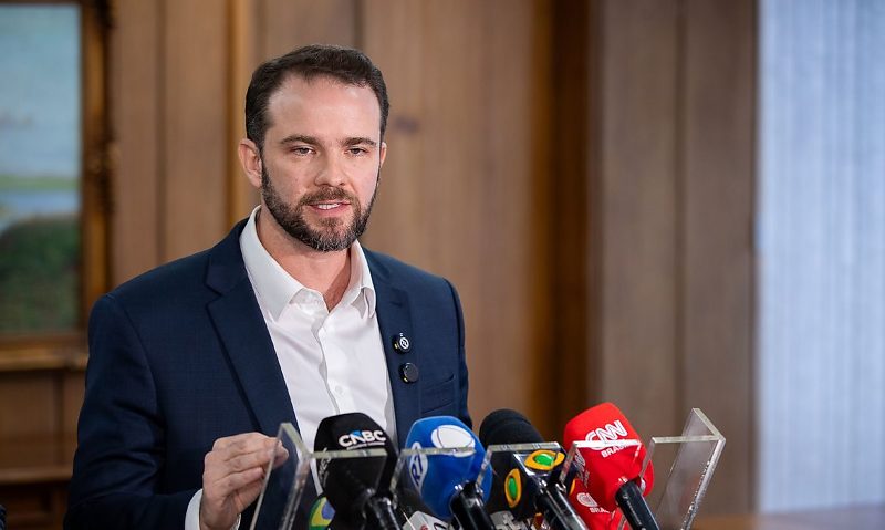 21/05/2026 - Brasília - O ministro Dario Durigan e o secretário-executivo Rogério Ceron, durante entrevista coletiva sobre o Novo Desenrola
