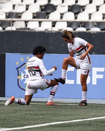 São Paulo vence o Botafogo e briga pela liderança na última rodada do Brasileirão feminino 