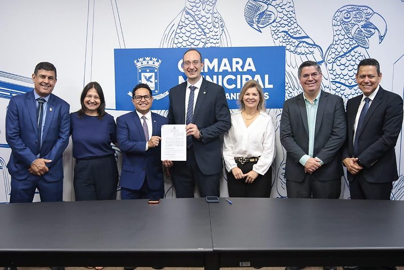 Vereadora Luiza Ribeiro e Papy em reunião com a Defensoria Pública do Estado de Mato Grosso do Sul