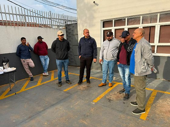 Trabalhadores terceirizados da Energisa cobram rescisões e denunciam sobrecarga em mobilização em Ponta Porã