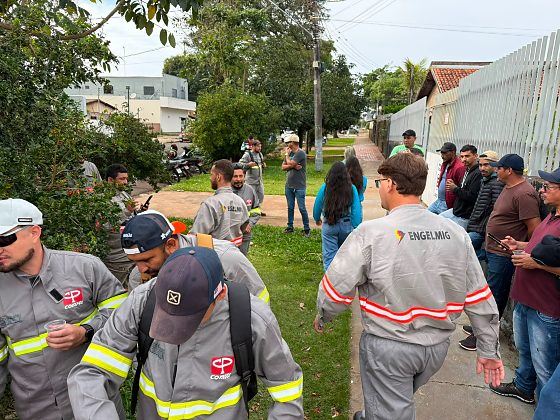 Trabalhadores terceirizados da Energisa cobram rescisões e denunciam sobrecarga em mobilização em Ponta Porã