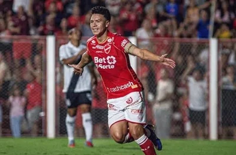 Vila Nova humilha a Ponte Preta em duelo pela Série B