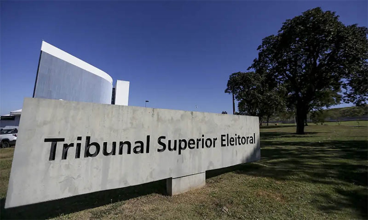 ColunaMarcoEusébio