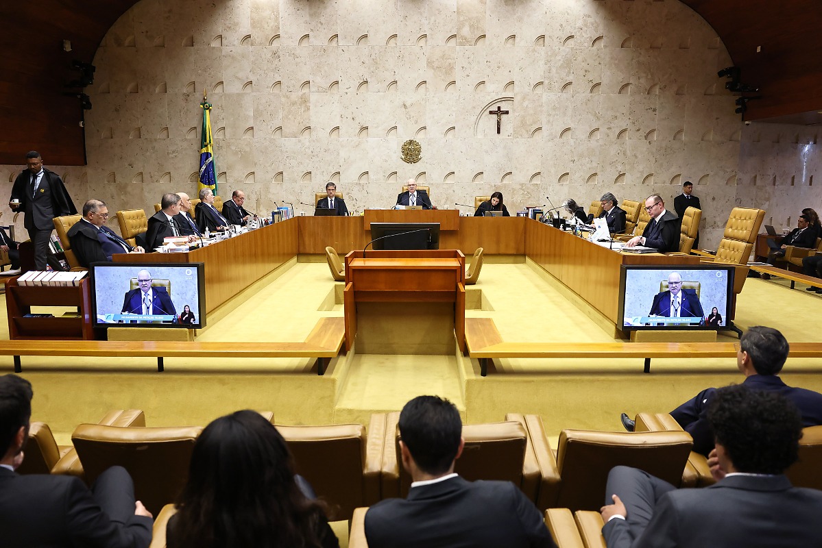 STF encerra sess&atilde;o sem concluir an&aacute;lise sobre casos de Alexandre de Moraes e Andr&eacute; Mendon&ccedil;a
