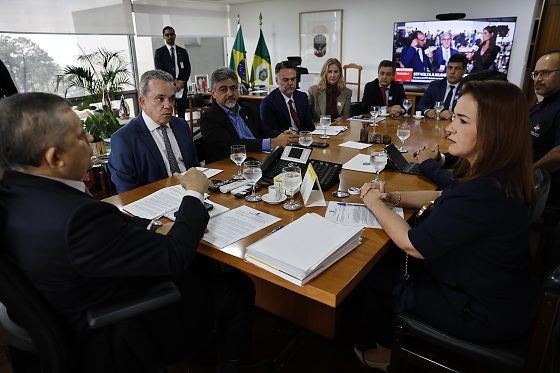 Reuni&atilde;o em Bras&iacute;lia
