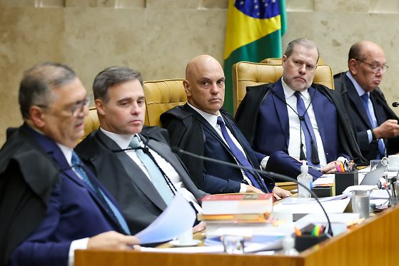Flávio Dino pede vista após novo bate-boca entre Gilmar Mendes e André Mendonça no STF