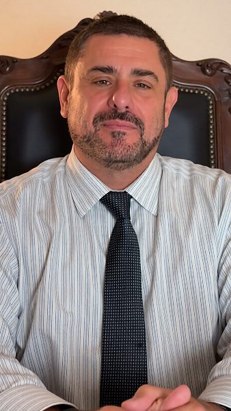 Evandro Capano - Artigo