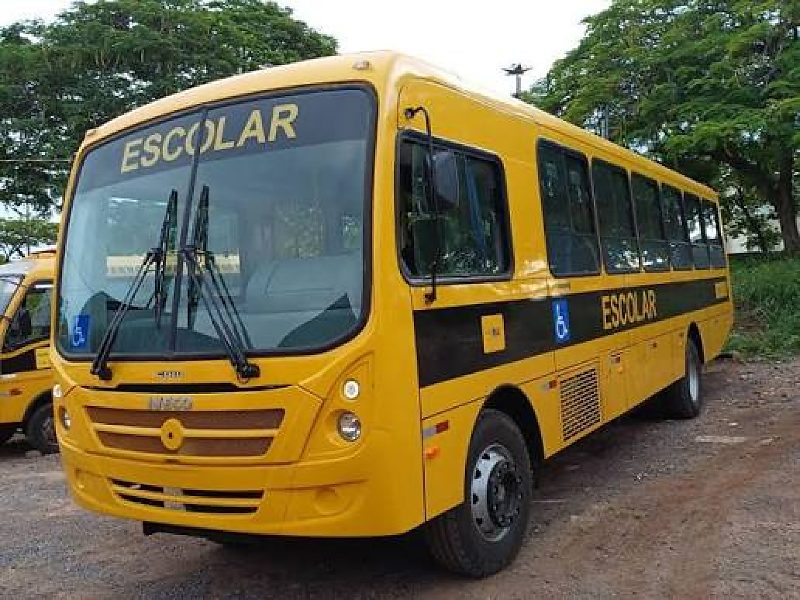 Vereadora cobra prefeitura sobre transporte escolar para ribeirinhos