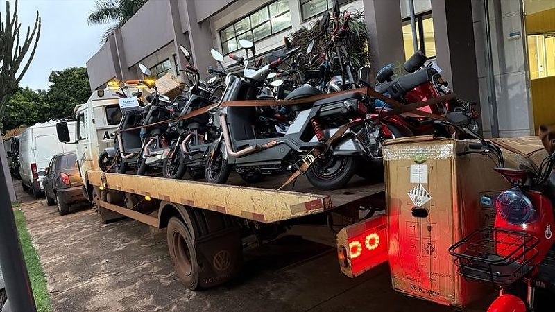 PF apreende 32 motos elétricas e prende cinco em Dourados