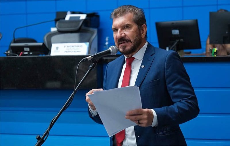 Kemp: 'Dinheiro do SUS é da população'