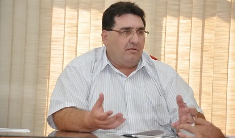 Arceno Athas Junior é ex-prefeito de Glória de Dourados