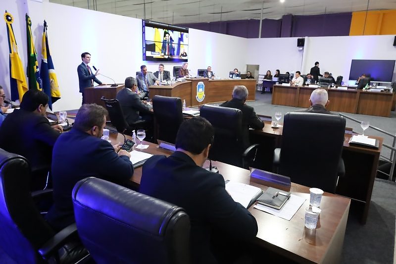 As sessões ordinárias acontecem às segundas-feiras, ás 9 horas, na Câmara Municipal