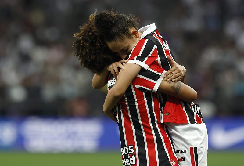 São Paulo vence o Corinthians na Neo Química Arena e sai na frente na final do Brasileirão feminino