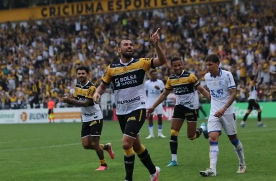 Crici&uacute;ma x Ava&iacute;