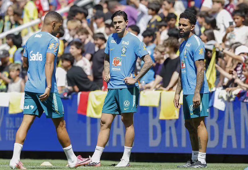 Pedro durante treinamento da Seleção em Brisbane