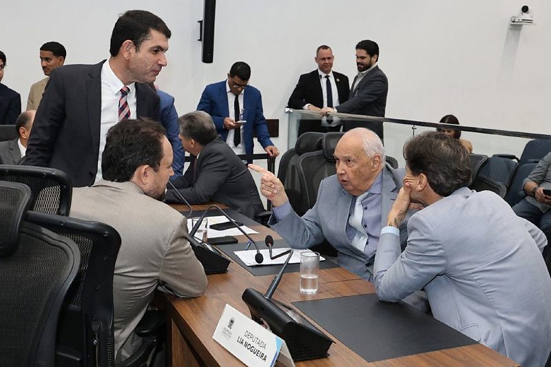 Sessões são abertas ao público e à imprensa e transmitidas pelos canais oficiais
