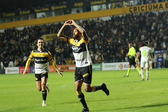 Crici&uacute;ma x Am&eacute;rica-MG